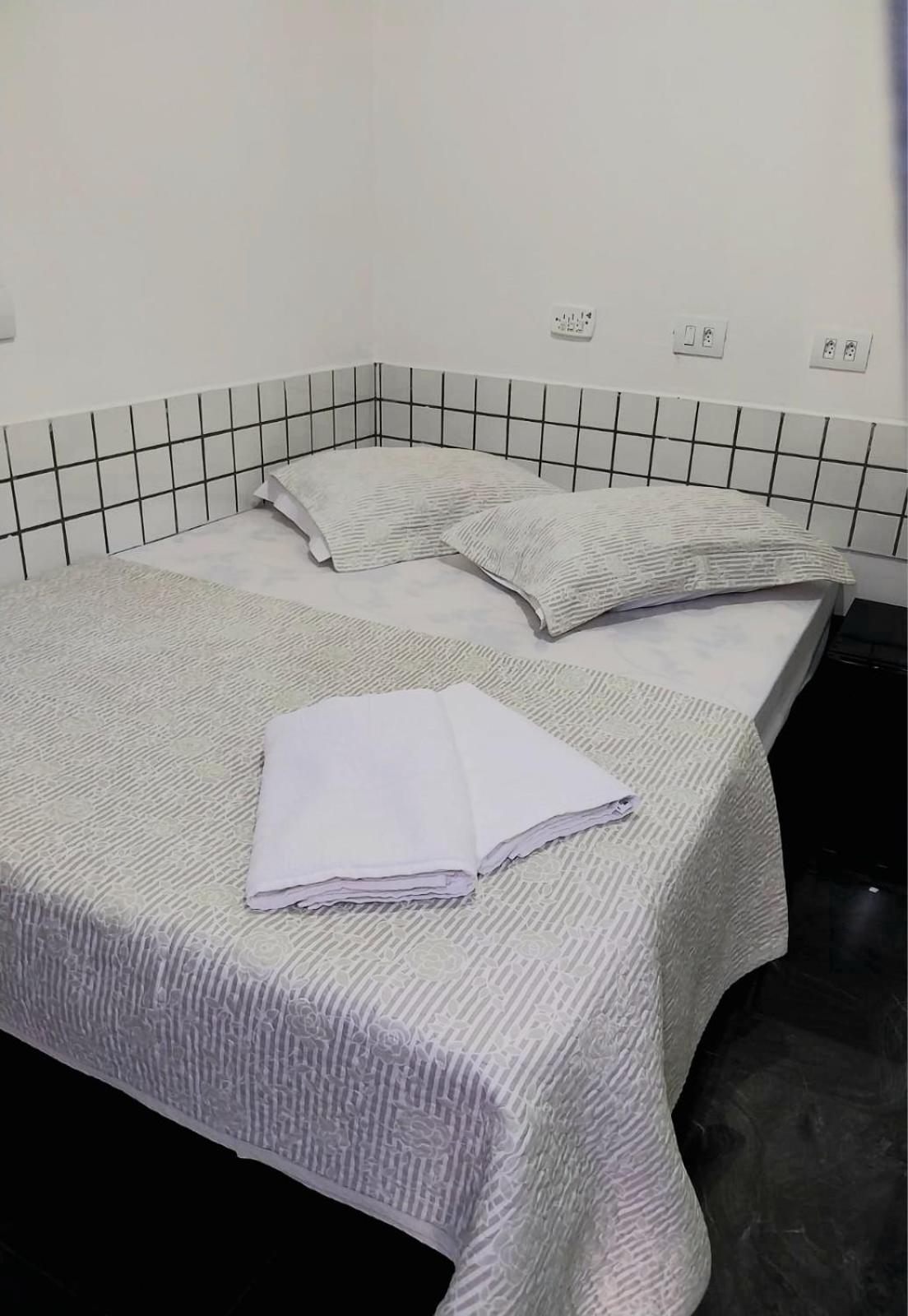 פיראסיסבה Hotel XV מראה חיצוני תמונה